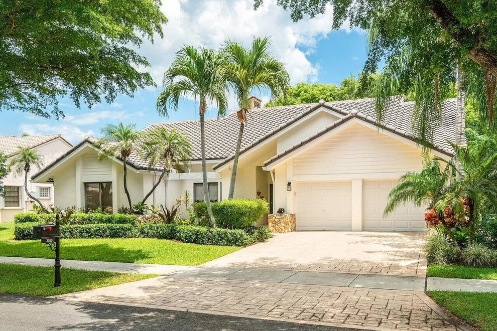 Unit for sale at 2010 Parkside Circle S, Boca Raton, FL 33486
