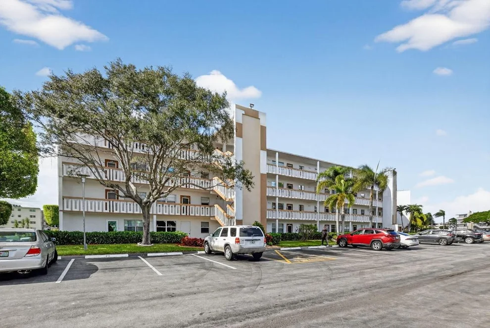 Unit for sale at 3080 Cornwall D, Boca Raton, FL 33434