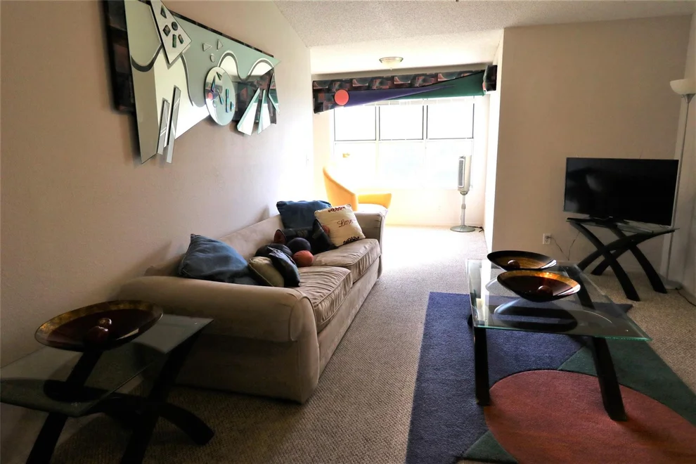 Unit for sale at 3350 Pinewalk Drive, Margate, FL 33063