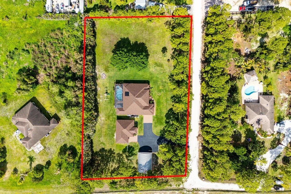 Unit for sale at 17038 69th Street N, The Acreage, FL 33470