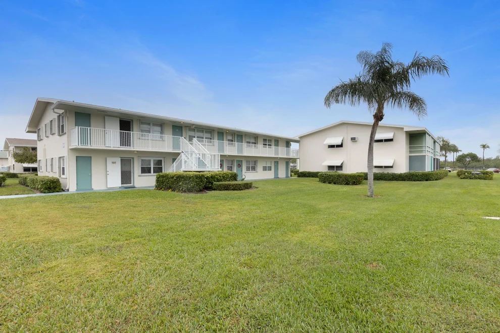 Unit for sale at 600 Horizons W, Boynton Beach, FL 33435
