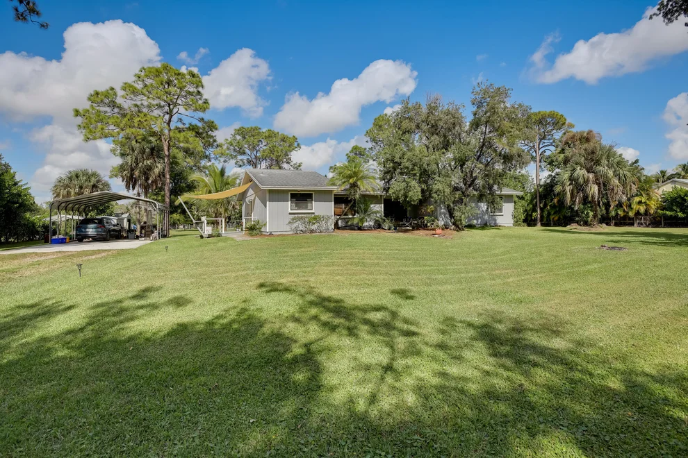 Unit for sale at 12809 Sunset Boulevard, The Acreage, FL 33411