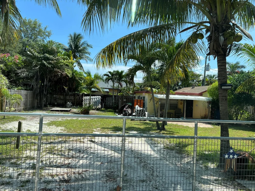 Unit for sale at 1840 Ridge Road, North Palm Beach, FL 33408