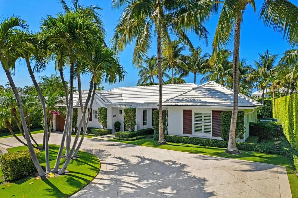 Unit for sale at 209 Bermuda Lane, Palm Beach, FL 33480