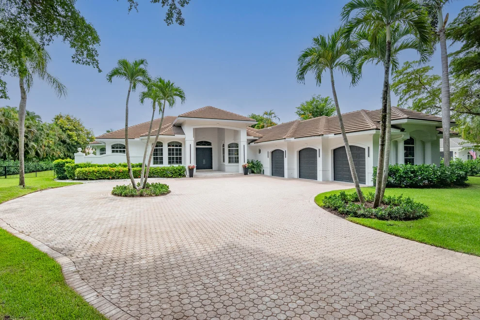 Unit for sale at 8246 Man O War Road, Palm Beach Gardens, FL 33418