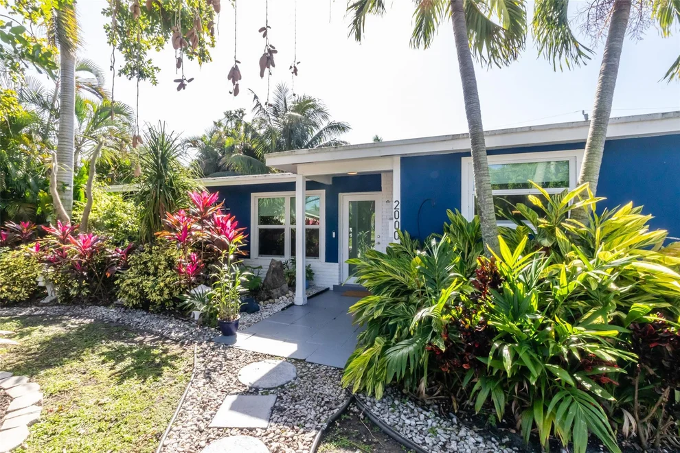 Unit for sale at 2000 NW 39th Street, Oakland Park, FL 33309