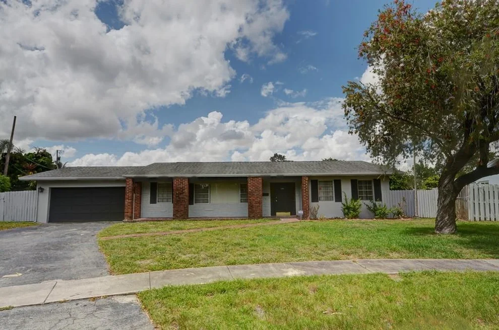 Unit for sale at 7081 NW 8th Court, Plantation, FL 33317