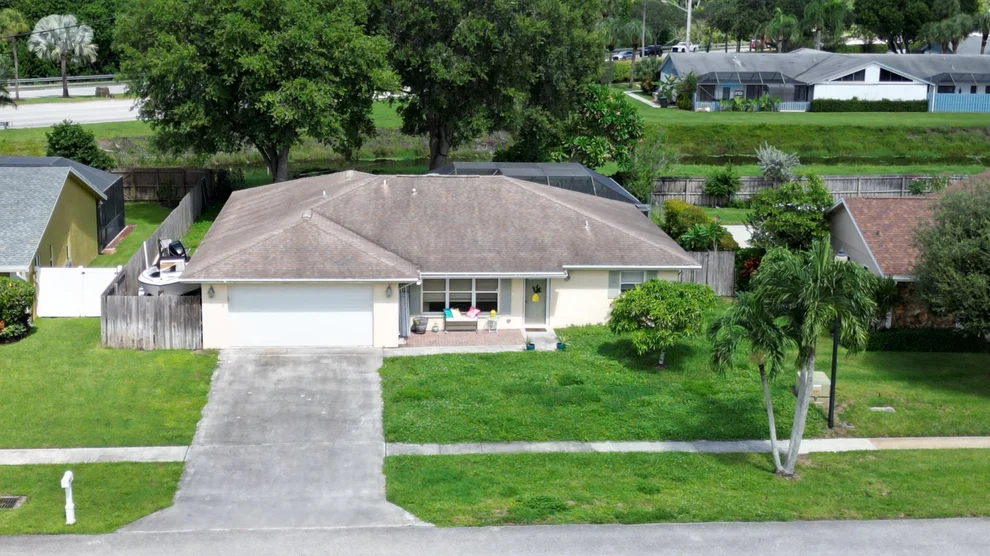 Unit for sale at 5041 Woodstone Circle N, Lake Worth, FL 33463