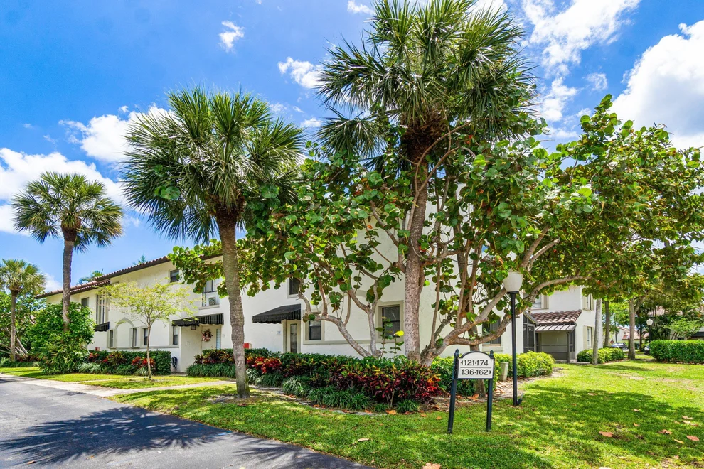 Unit for sale at 7200 NW 2nd Avenue, Boca Raton, FL 33487