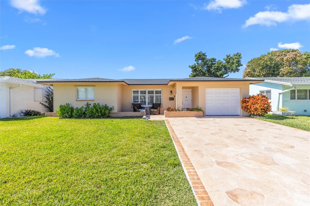 Unit for sale at 5607 NW 49th Avenue, Tamarac, FL 33319