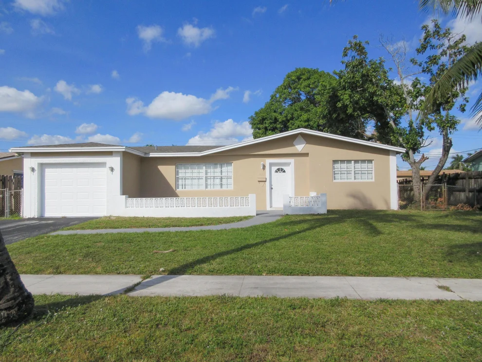 Unit for sale at 3601 NW 40th Street, Lauderdale Lakes, FL 33309