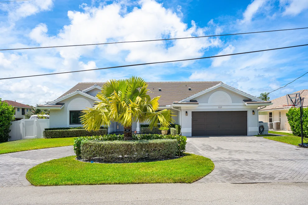Unit for sale at 727 Coventry Street, Boca Raton, FL 33487