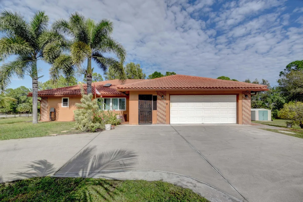 Unit for sale at 18975 W Sycamore Drive, The Acreage, FL 33470