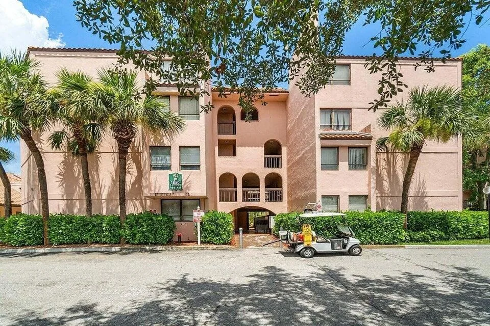Unit for sale at 1850 N Congress Avenue, West Palm Beach, FL 33401