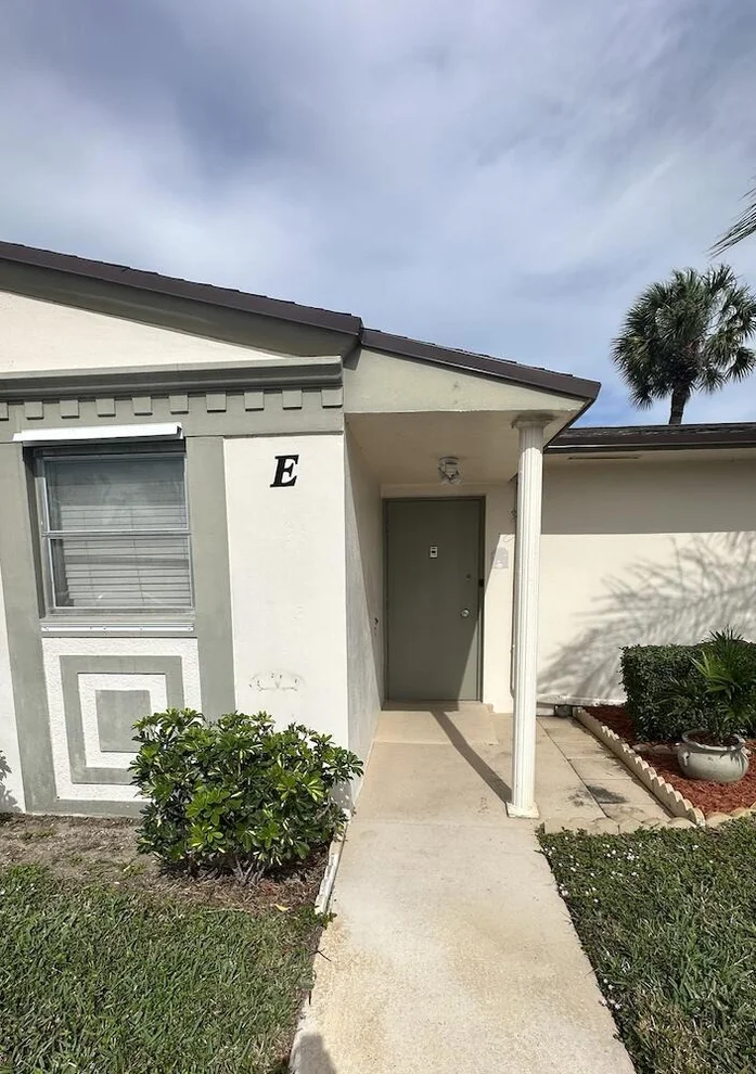 Unit for sale at 2803 W Crosley Drive, West Palm Beach, FL 33415