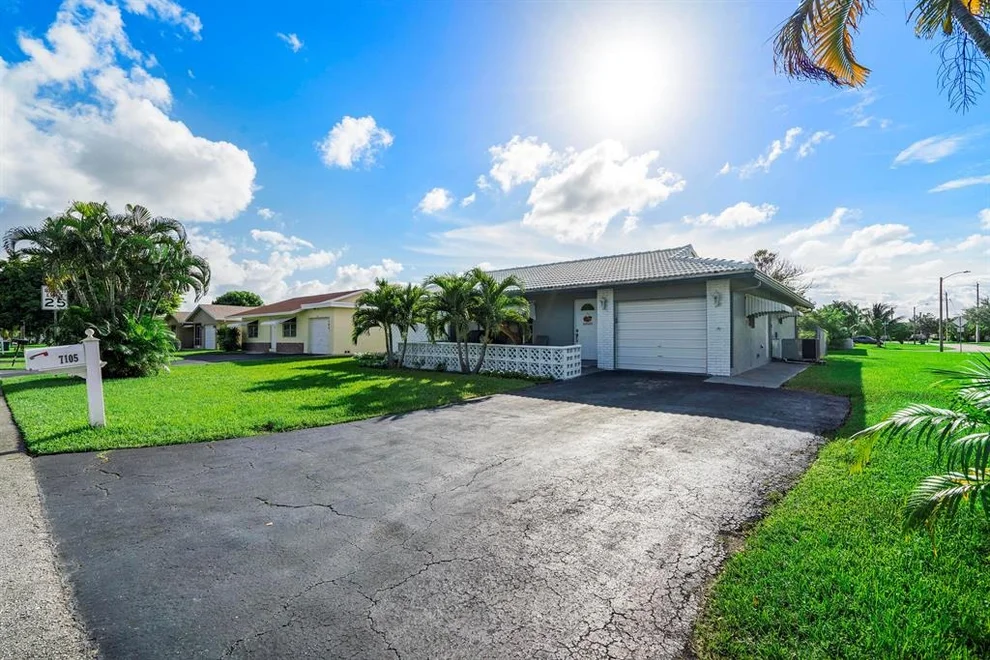 Unit for sale at 7105 NW 98th Terrace, Tamarac, FL 33321