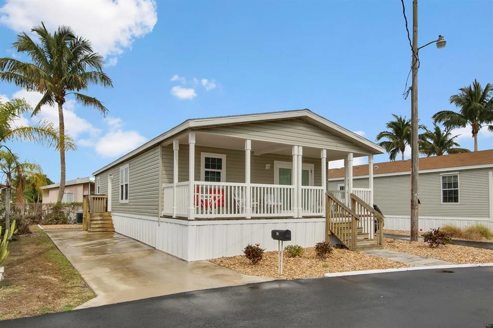 Unit for sale at 14661 Us Highway 1, Juno Beach, FL 33408
