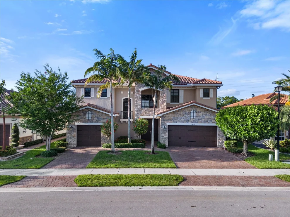 Unit for sale at 9811 Lakeview Lane, Parkland, FL 33076