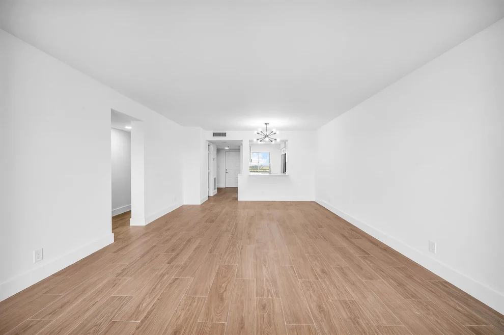Unit for sale at 6866 Huntington Lane, Delray Beach, FL 33446