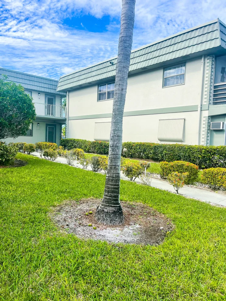 Unit for sale at 155 Brittany, Delray Beach, FL 33446