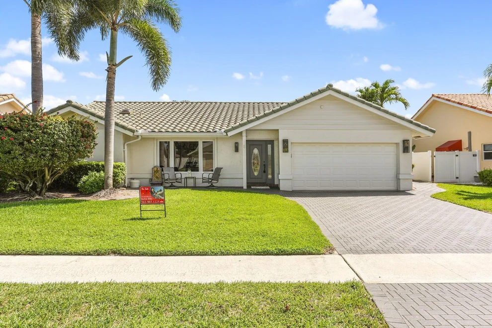 Unit for sale at 396 Sandalwood Lane, Boca Raton, FL 33487