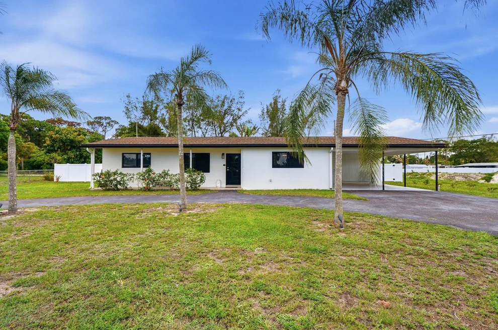 Unit for sale at 5470 Toronto Road, Haverhill, FL 33415