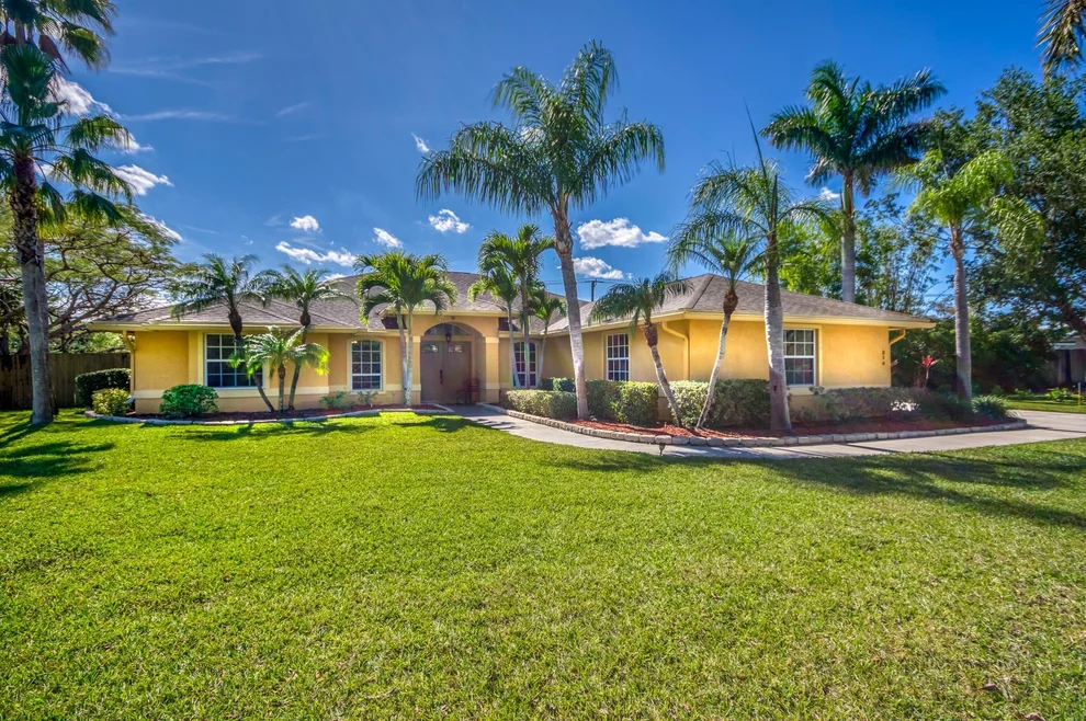 Unit for sale at 214 NE Blairwood Trace, Jensen Beach, FL 34957