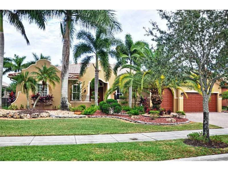 Unit for sale at 6830 NW 116th Avenue, Parkland, FL 33076