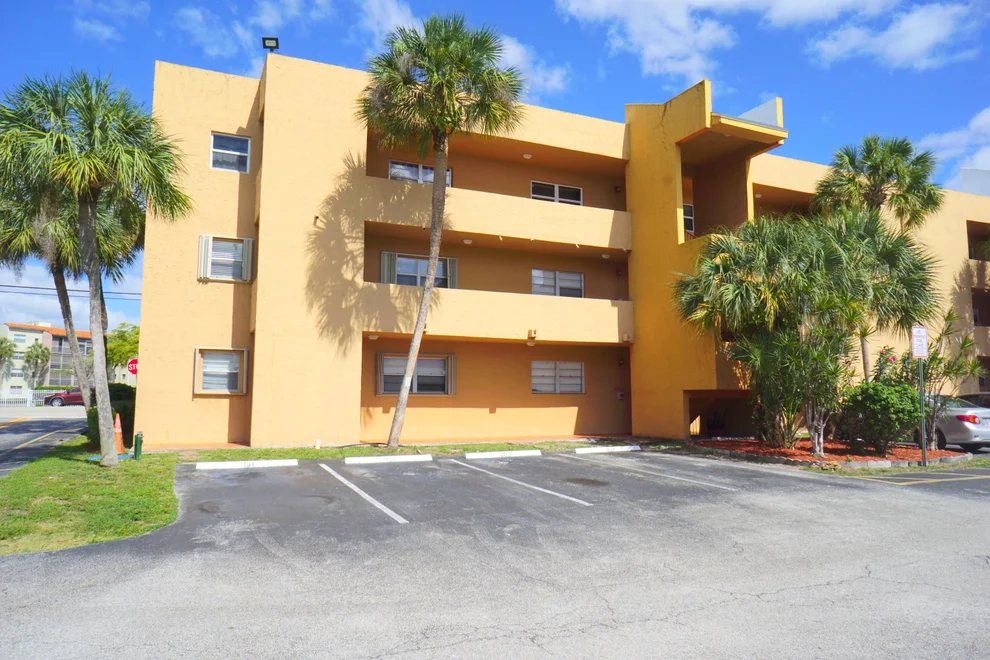 Unit for sale at 1891 SW 81st Avenue, North Lauderdale, FL 33068