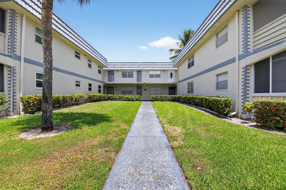 Unit for sale at 103 Brittany C, Delray Beach, FL 33446