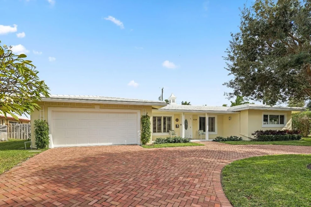 Unit for sale at 4220 NE 26th Terrace, Lighthouse Point, FL 33064