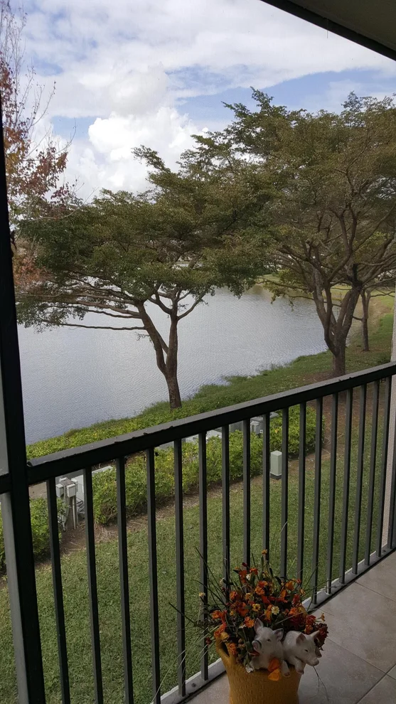 Unit for sale at 1400 SW 137 Avenue, Pembroke Pines, FL 33027