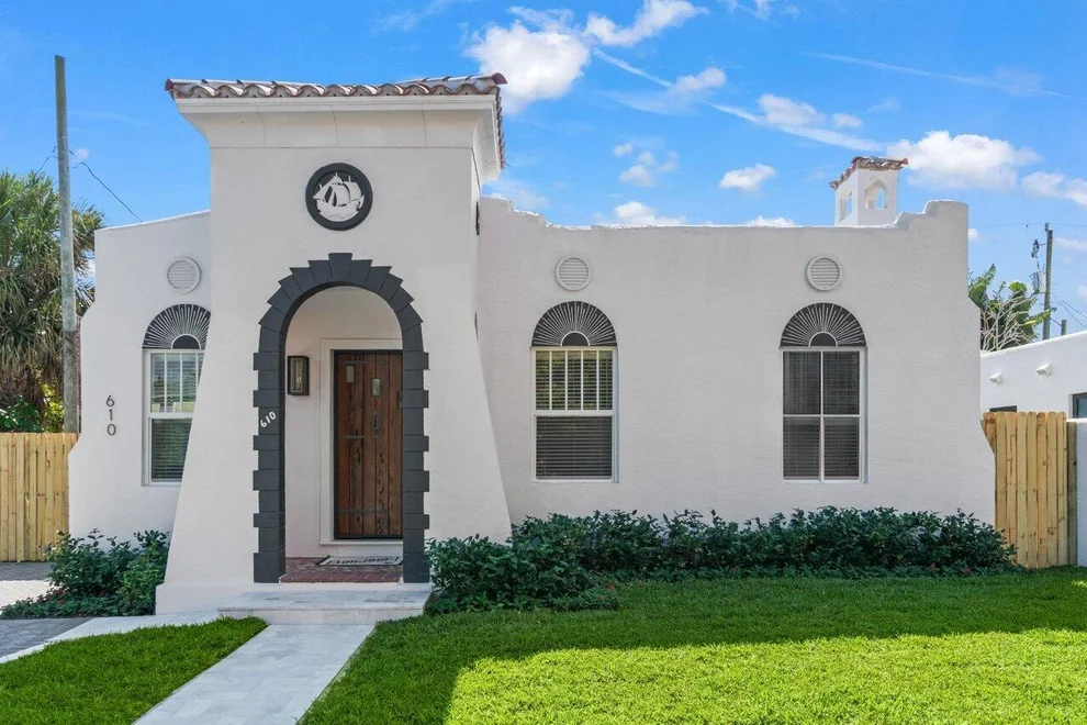 Unit for sale at 610 Park Place, West Palm Beach, FL 33401