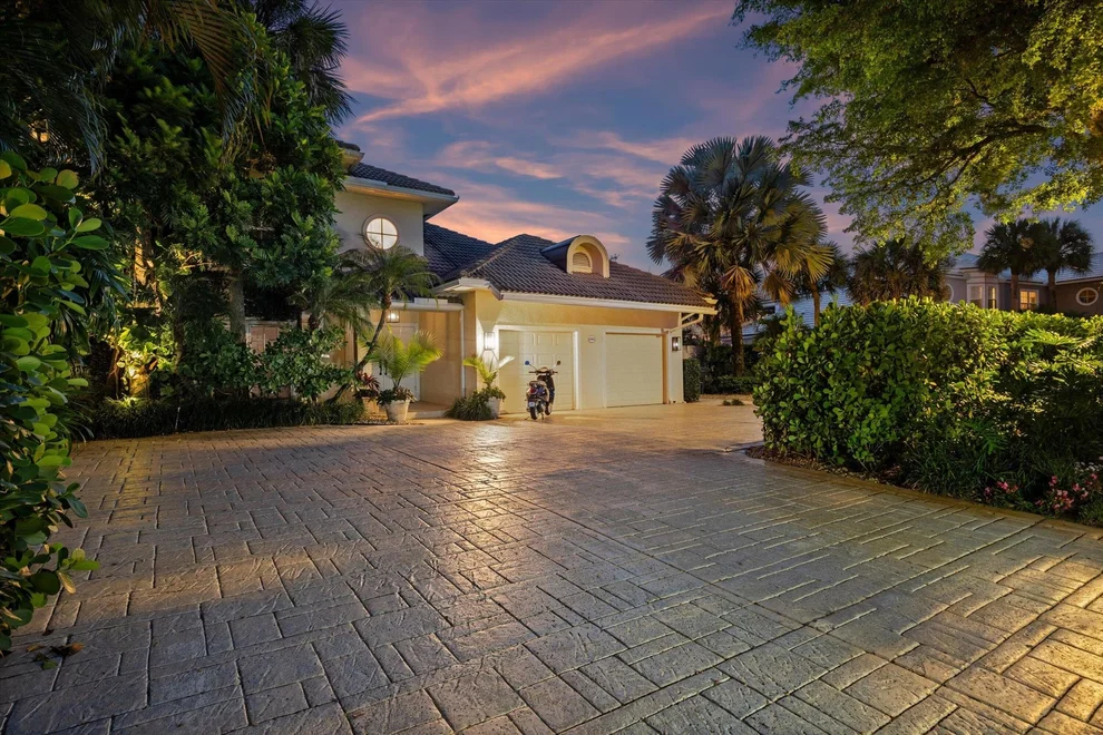 Unit for sale at 11851 Pebblewood Drive, Wellington, FL 33414