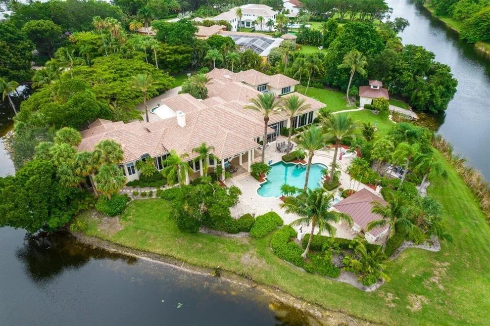 Unit for sale at 6027 Le Lac Road, Boca Raton, FL 33496