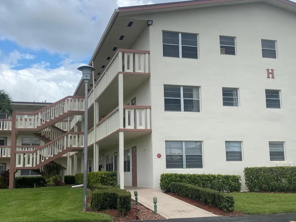 Unit for sale at 309 Preston H, Boca Raton, FL 33434