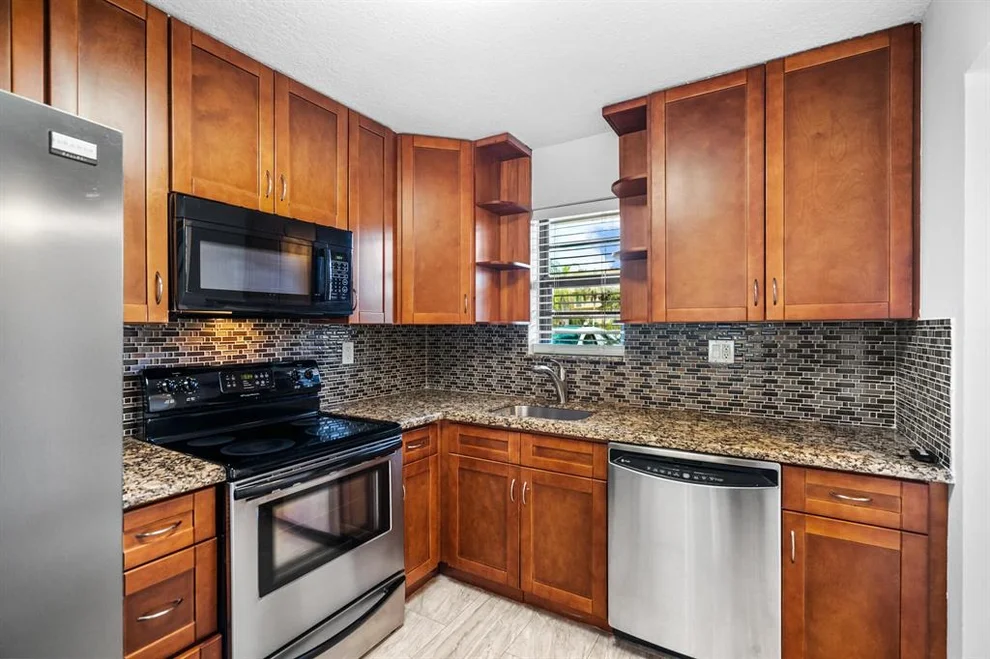 Unit for sale at 9370 SW 8th Street, Boca Raton, FL 33428