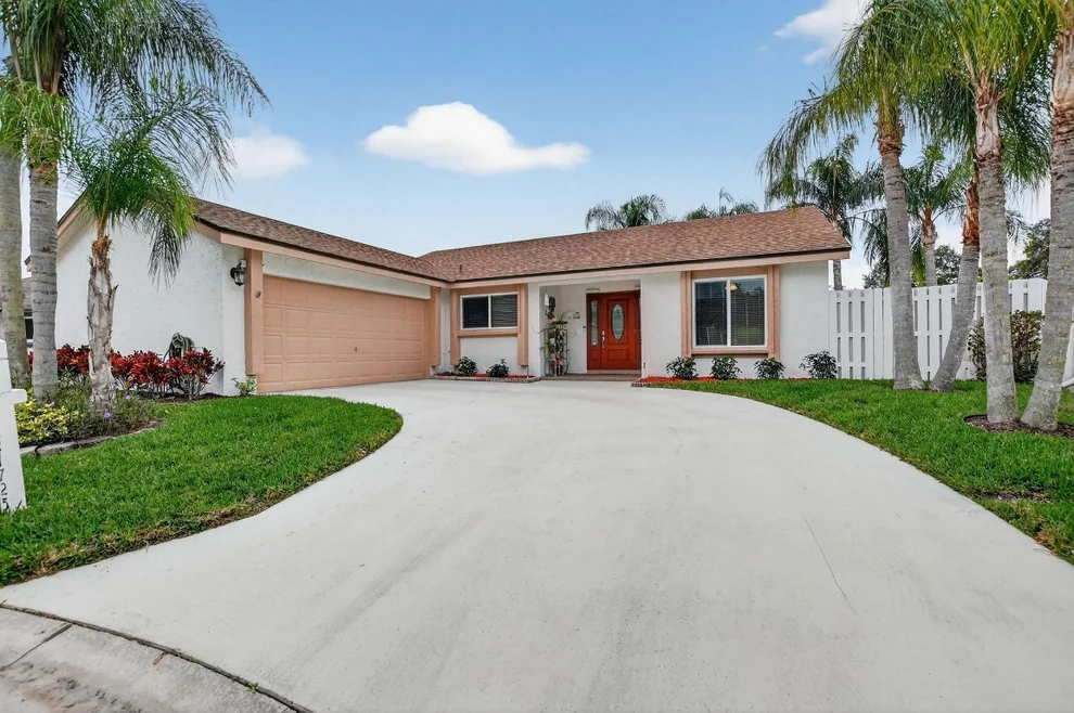 Unit for sale at 21725 Chimney Rock Park Circle, Boca Raton, FL 33428