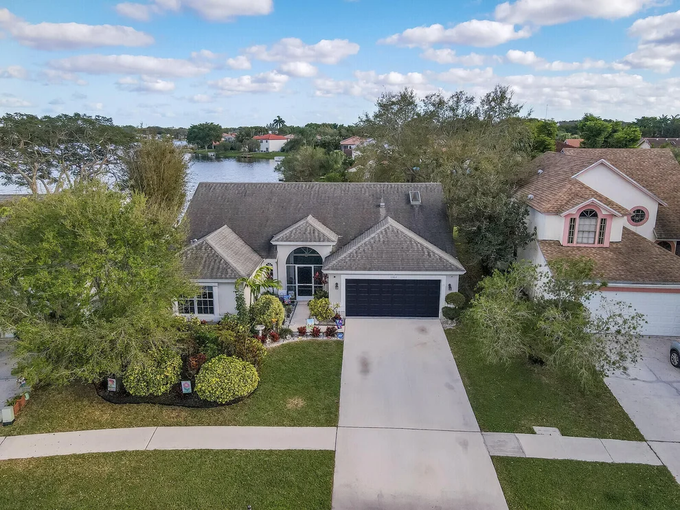 Unit for sale at 12864 Meadowbreeze Drive, Wellington, FL 33414