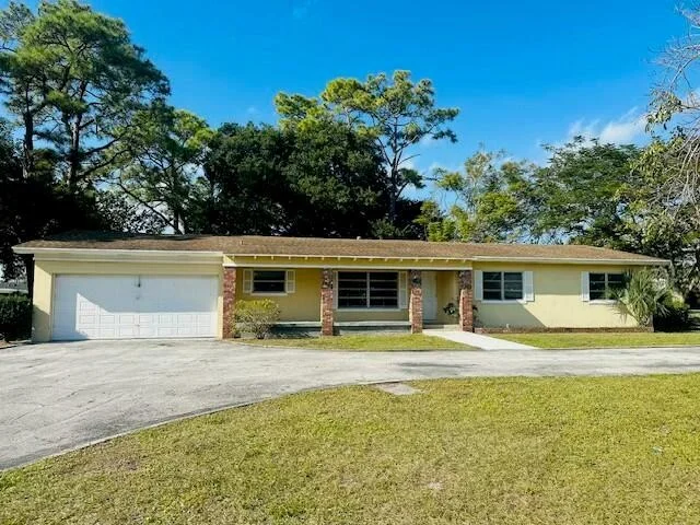 Unit for sale at 5309 Toronto Road, Haverhill, FL 33415