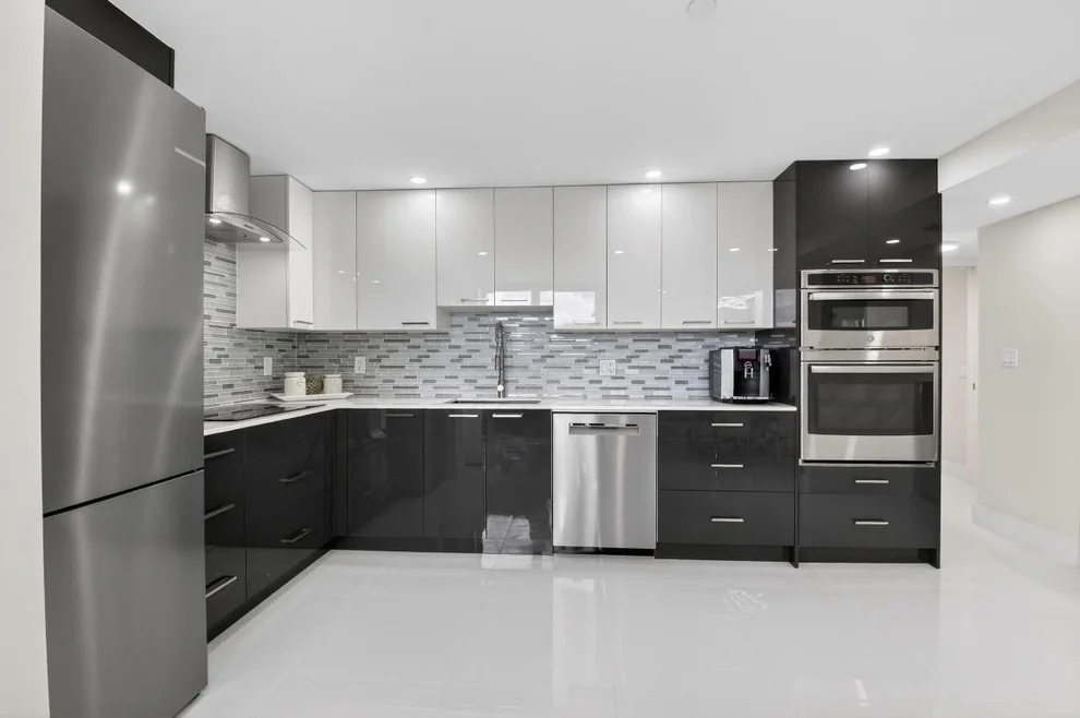 Unit for sale at 7835 Lakeside Boulevard, Boca Raton, FL 33434