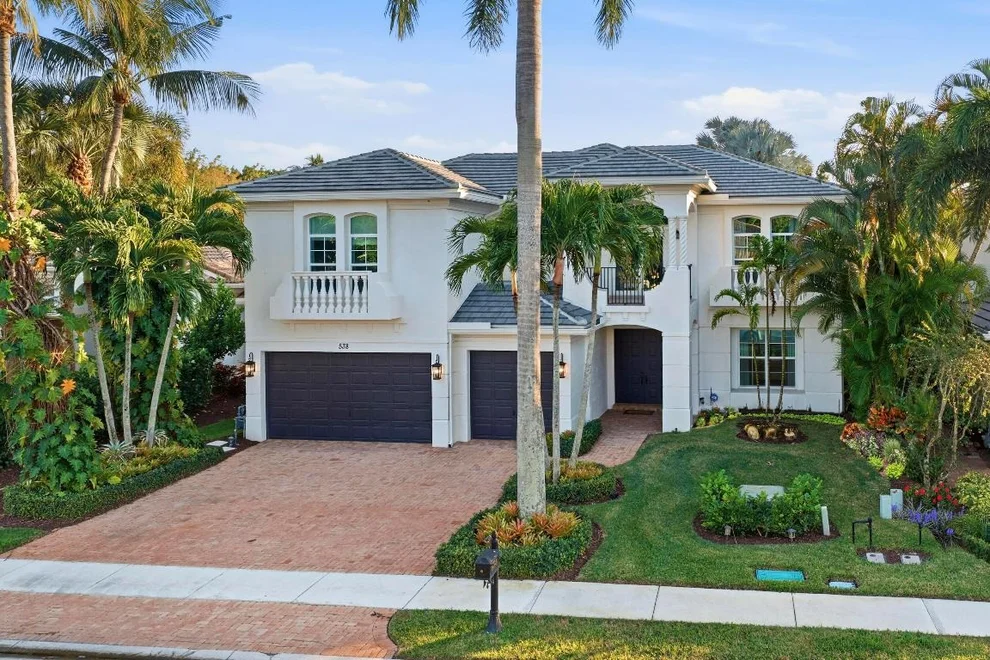 Unit for sale at 538 Les Jardin Drive, Palm Beach Gardens, FL 33410