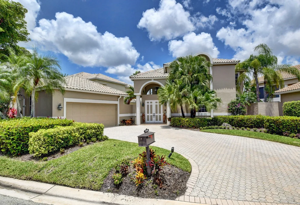 Unit for sale at 16839 Knightsbridge Lane, Delray Beach, FL 33484