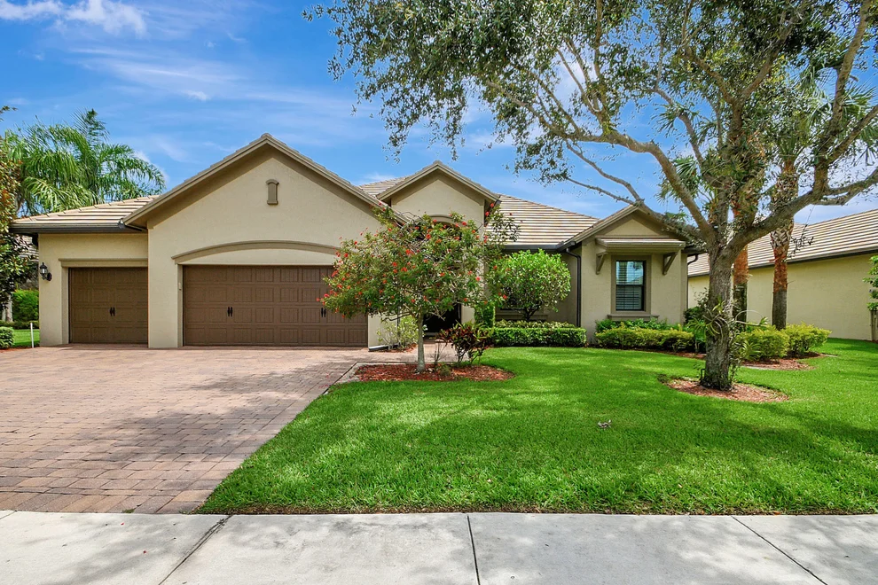 Unit for sale at 3243 Siena Circle, Wellington, FL 33414