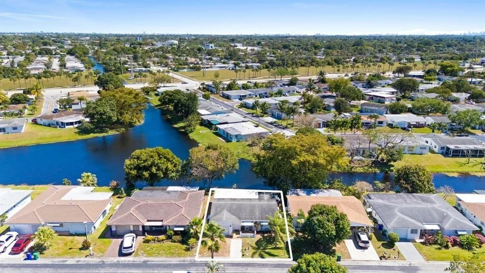 Unit for sale at 1110 NW 74th Avenue, Margate, FL 33063