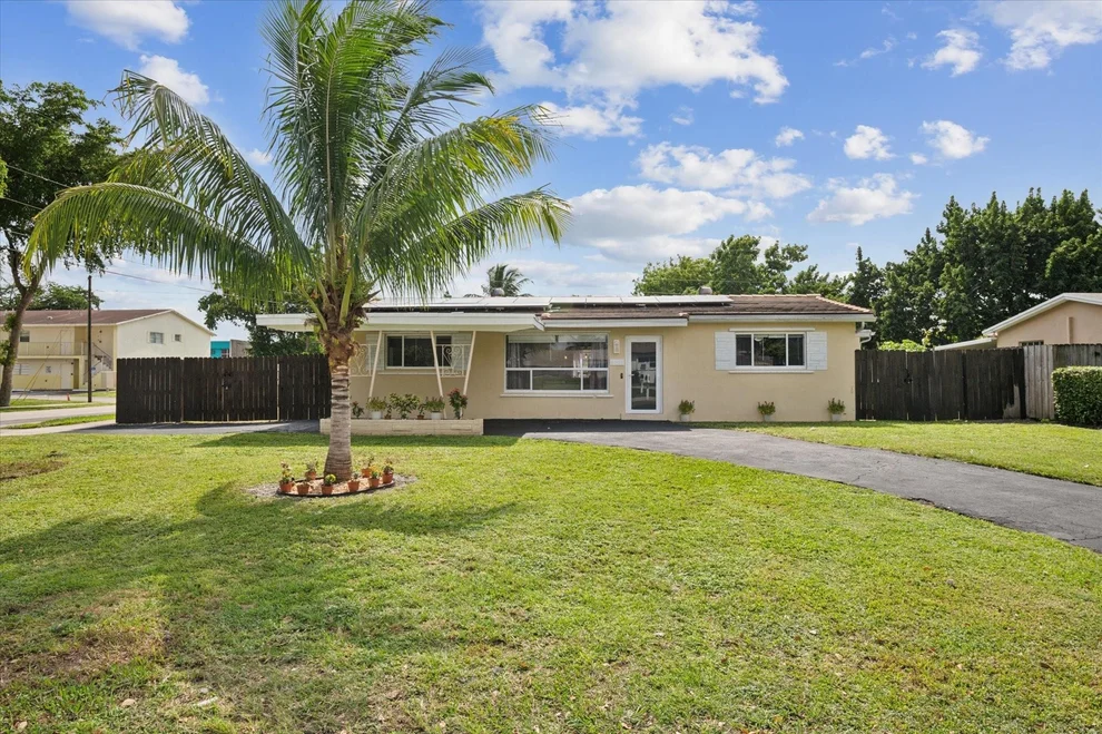 Unit for sale at 6101 NW 8th Street, Margate, FL 33063