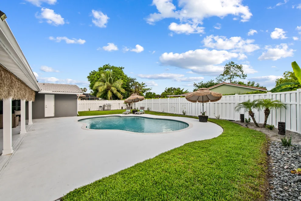 Unit for sale at 8552 Shadow Wood Boulevard, Coral Springs, FL 33071