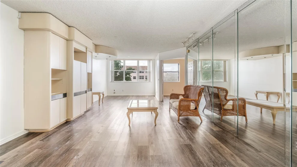 Unit for sale at 10369 NW 24th Place, Sunrise, FL 33322