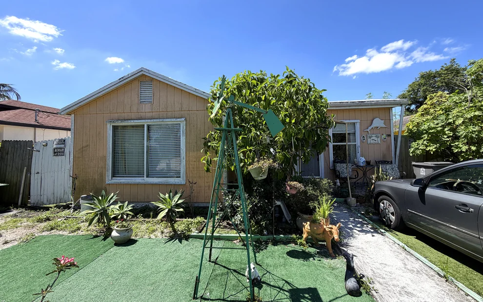 Unit for sale at 2926 Hiawatha Avenue, West Palm Beach, FL 33409