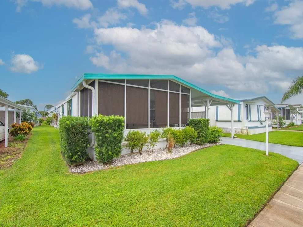 Unit for sale at 4800 SE Federal Highway, Stuart, FL 34994